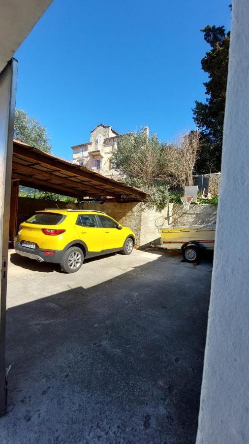 Apartman Kristina And Free Parking Mali Lošinj Εξωτερικό φωτογραφία